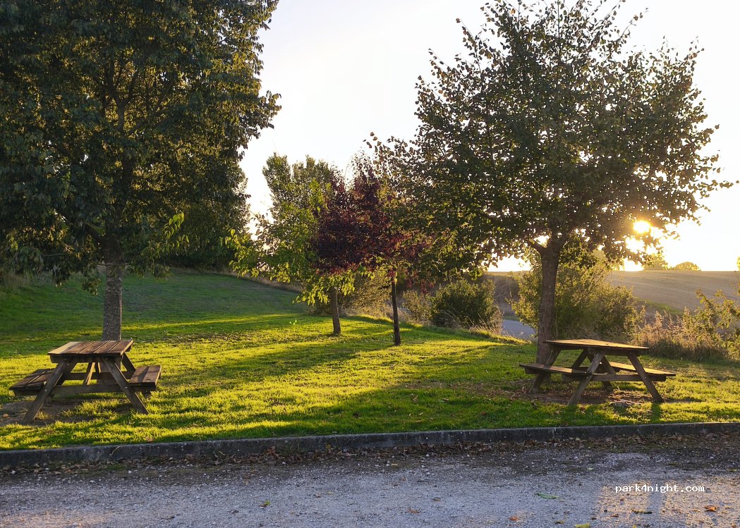 (82400) Castelsagrat - Rue du Couvent — foto 5