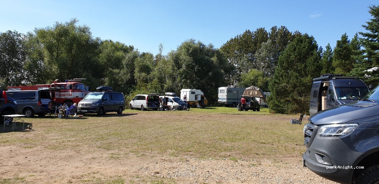 Overlander Camping Quaduxenbarg — foto