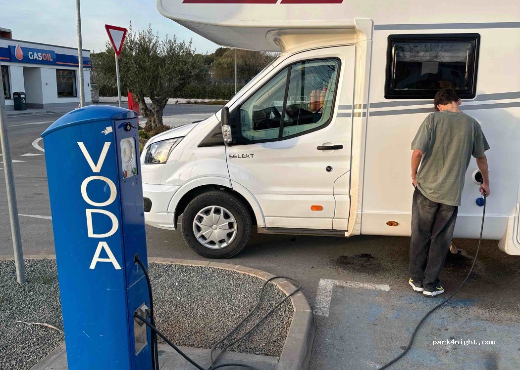 (52100) Pula - 39 Medulinska Cesta — foto 4