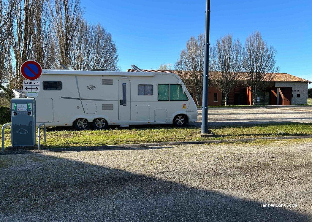 (82400) Montjoi - Rue du Porche — foto 3