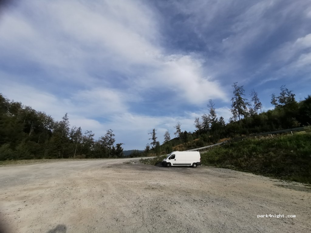(023 01) Oščadnica - Unnamed Road — foto