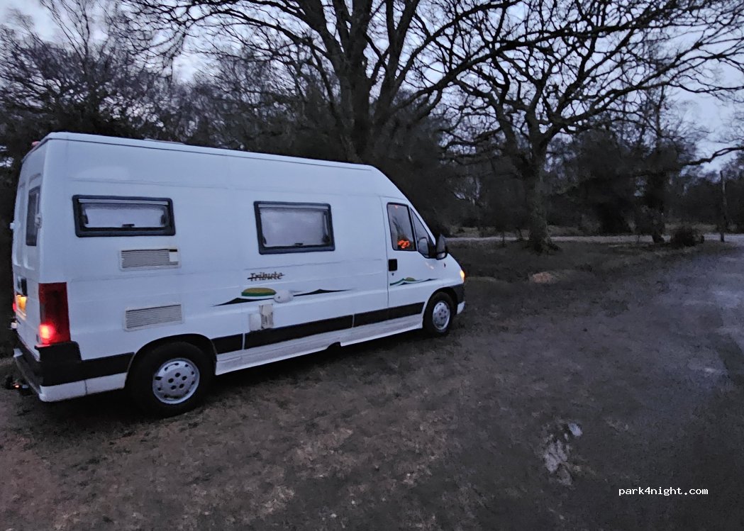 (SO42 7TT)  - Balmer Lawn Road — foto 3