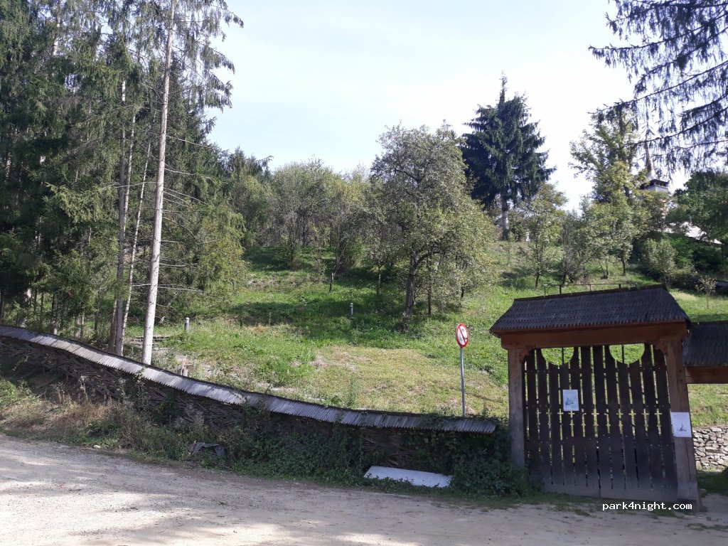 (437075) Călinești - 451a DJ185 — foto 3