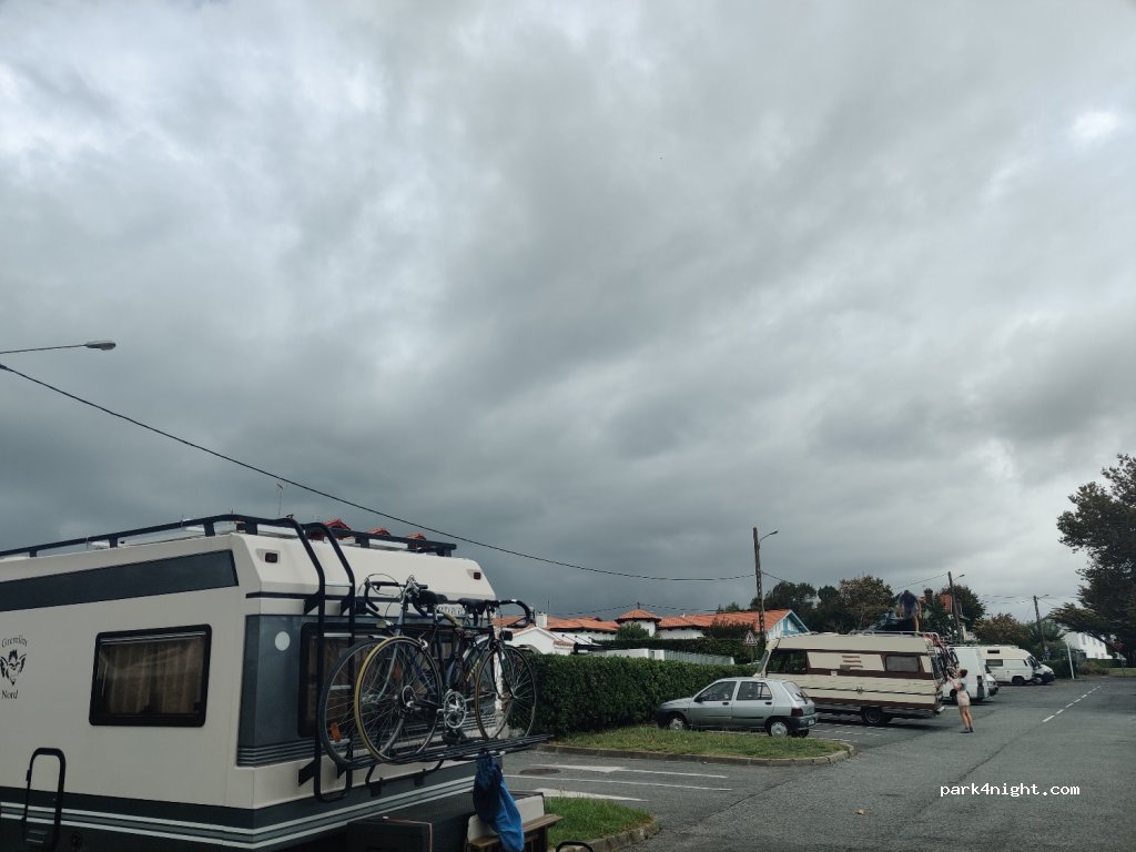 (64200) Biarritz - 9 Avenue d'Etienne — foto