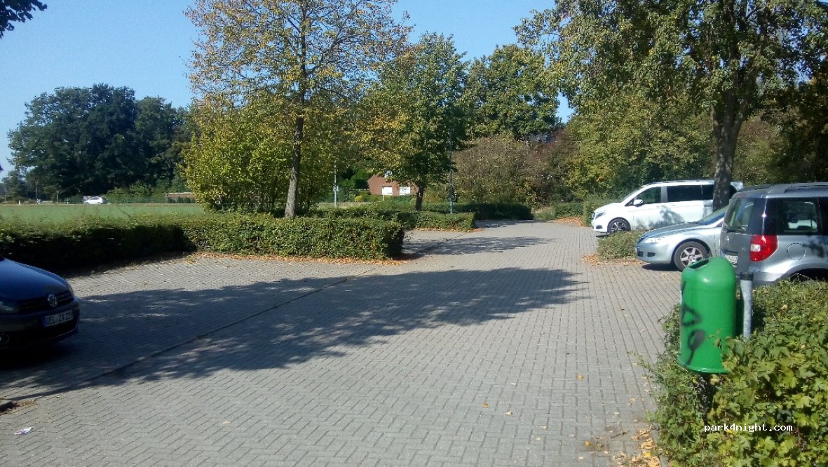 (47661) Issum - 15 Am Sportplatz — foto 3