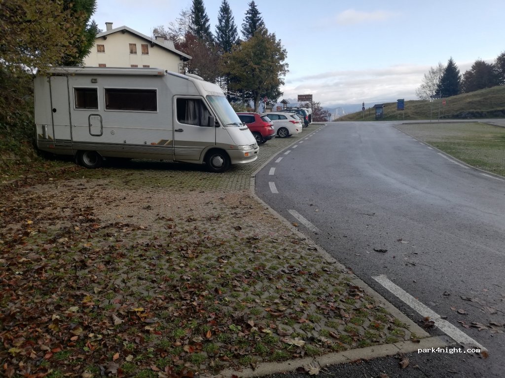 (36010) Posina - Unnamed Road — foto