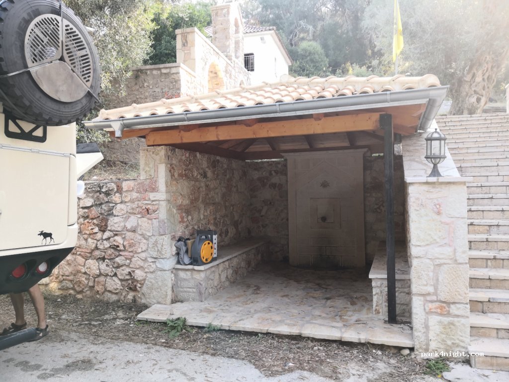 (460 30) Perdika - Unnamed Road — foto
