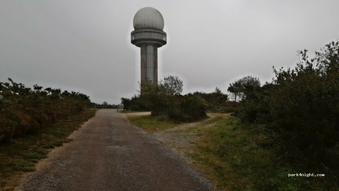 (29520) Saint-Goazec - Unnamed Road — foto