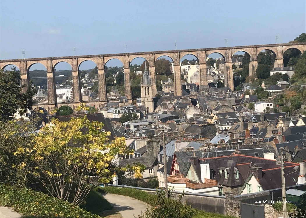 (29600) Morlaix - 37 Rue du Château — foto