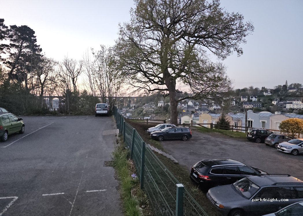 (29600) Morlaix - 37 Rue du Château — foto 3