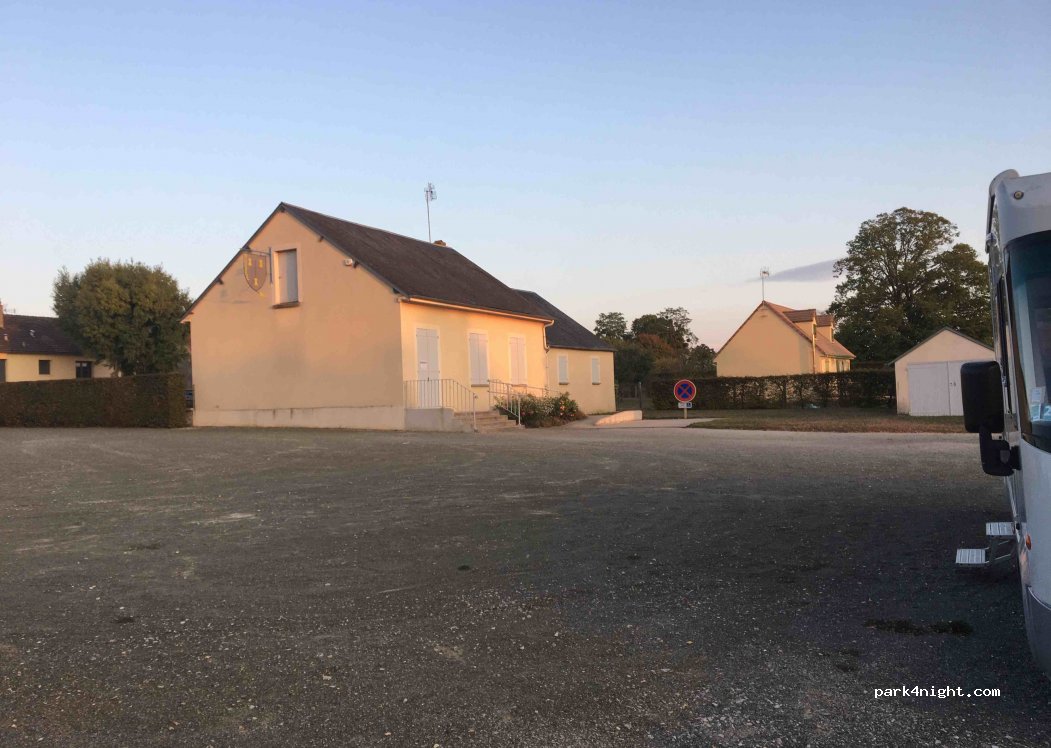 (72610) Bourg-le-Roi - 3 Rue des Remparts — foto 2