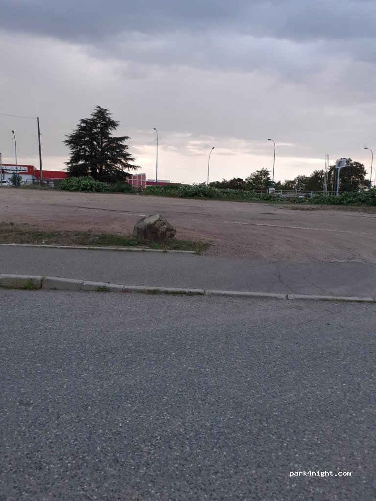 (42300) Roanne - 200 Rue de Charlieu — foto