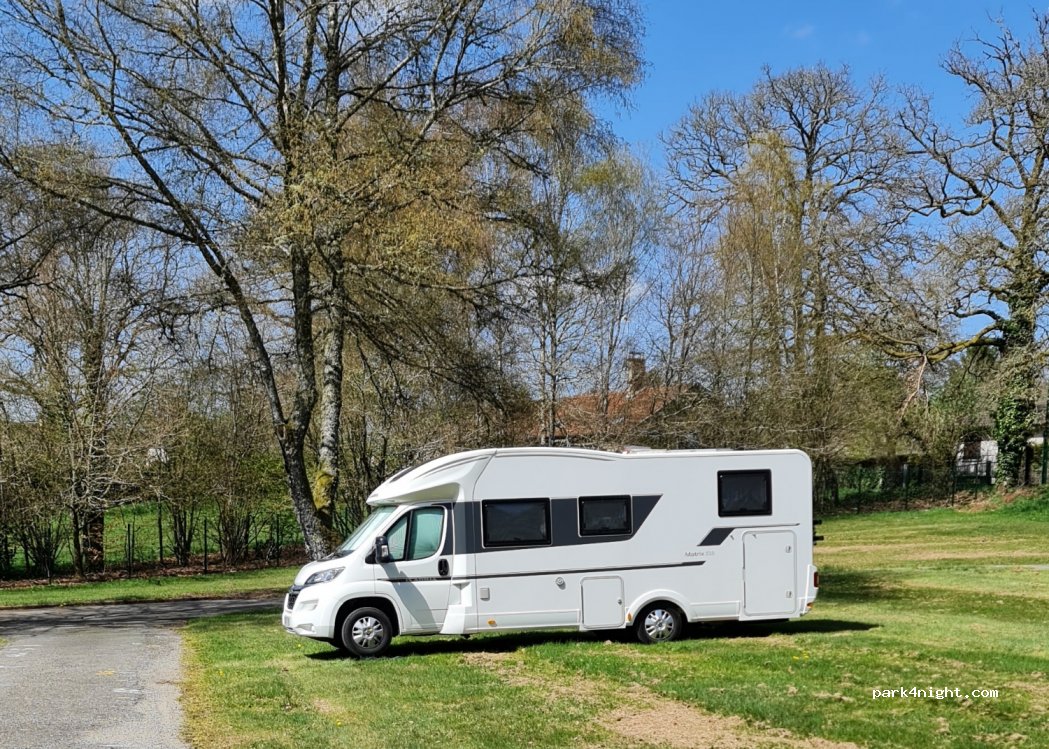 (87470) Peyrat-le-Château - Route du Barrage — foto 2