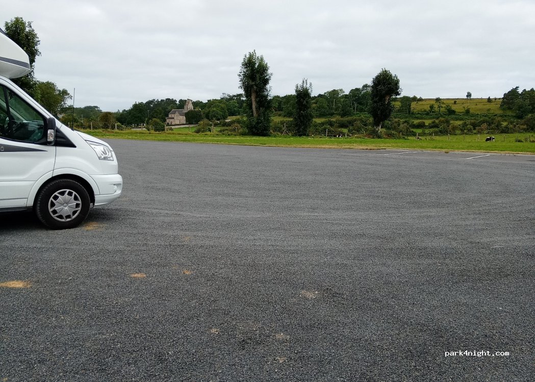 (14400) Ryes - 7 Rue d'Arromanches — foto