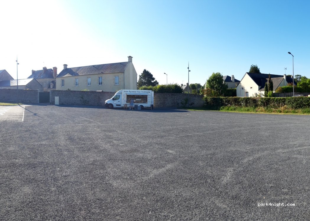 (14400) Ryes - 7 Rue d'Arromanches — foto 3