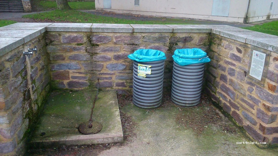 (35330) Maure-de-Bretagne - Rue Saint-Just — foto 2