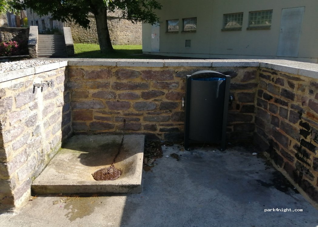 (35330) Maure-de-Bretagne - Rue Saint-Just — foto 3