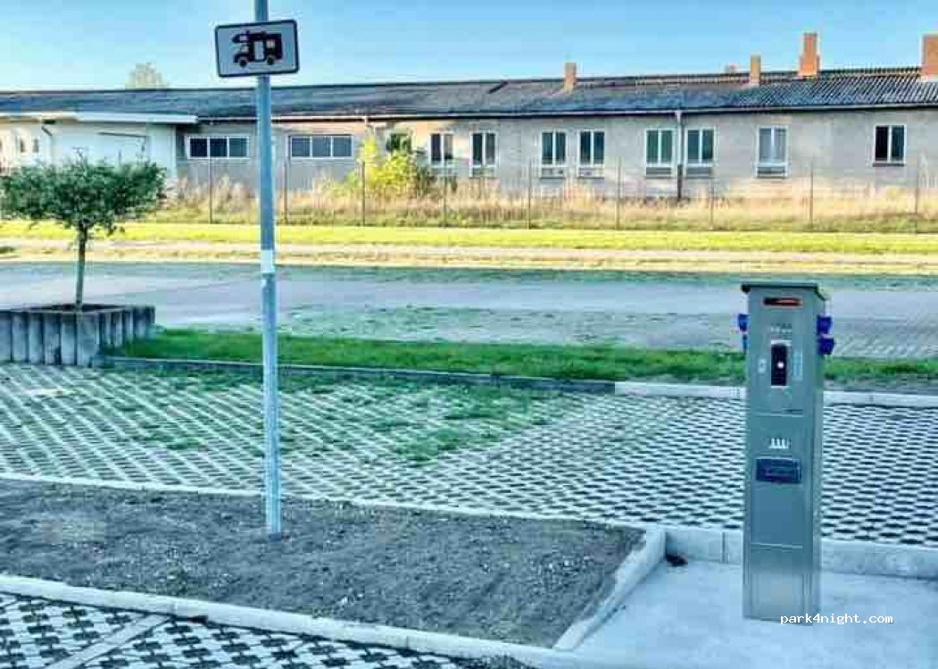 Wohnmobilstellplatz an der Sportwelt in Dahme/Mark — foto 2