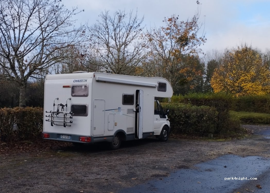 (18200) Bruère-Allichamps - Noirlac — foto 4