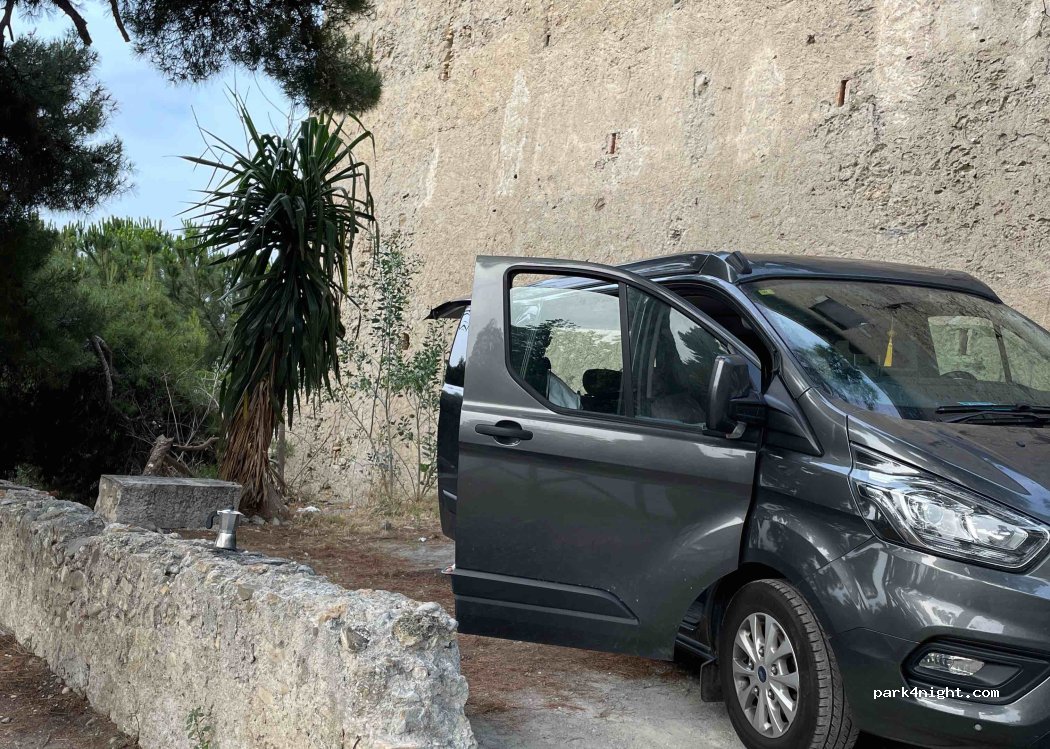 (18039) Ventimiglia - 39 Corso Verdi — foto 2
