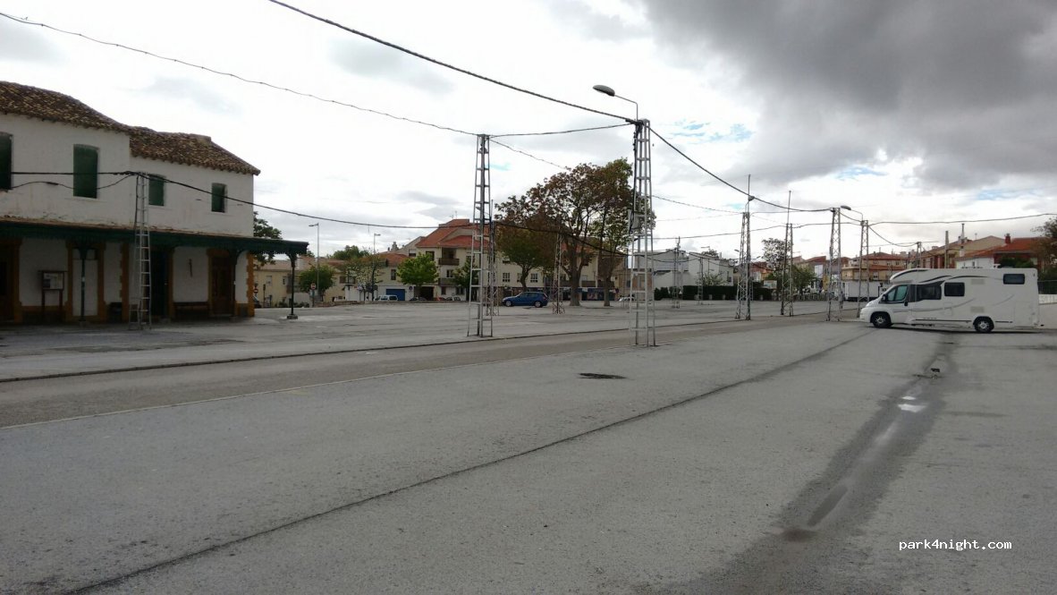 (18800) Baza - Calle Ferrocarril — foto 2