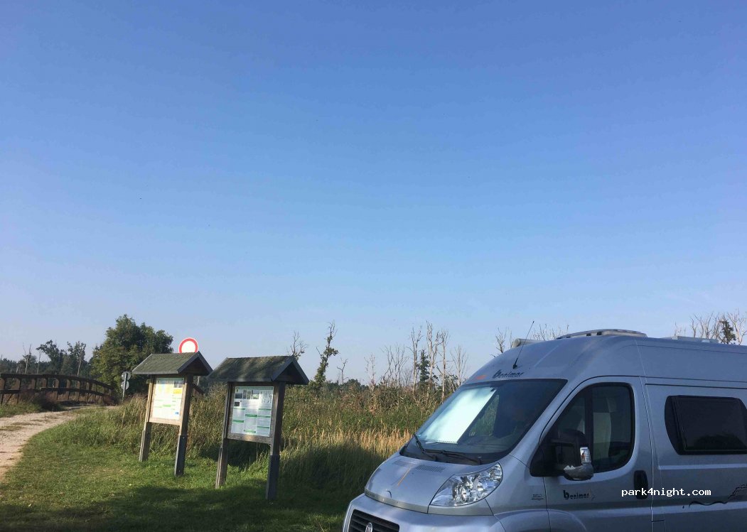 (17375) Altwarp - Unnamed Road — foto