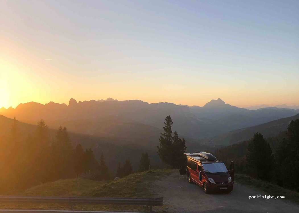 (32020) Pieve di Livinallongo - Strada Provinciale 24 del Passo Valparola — foto 2