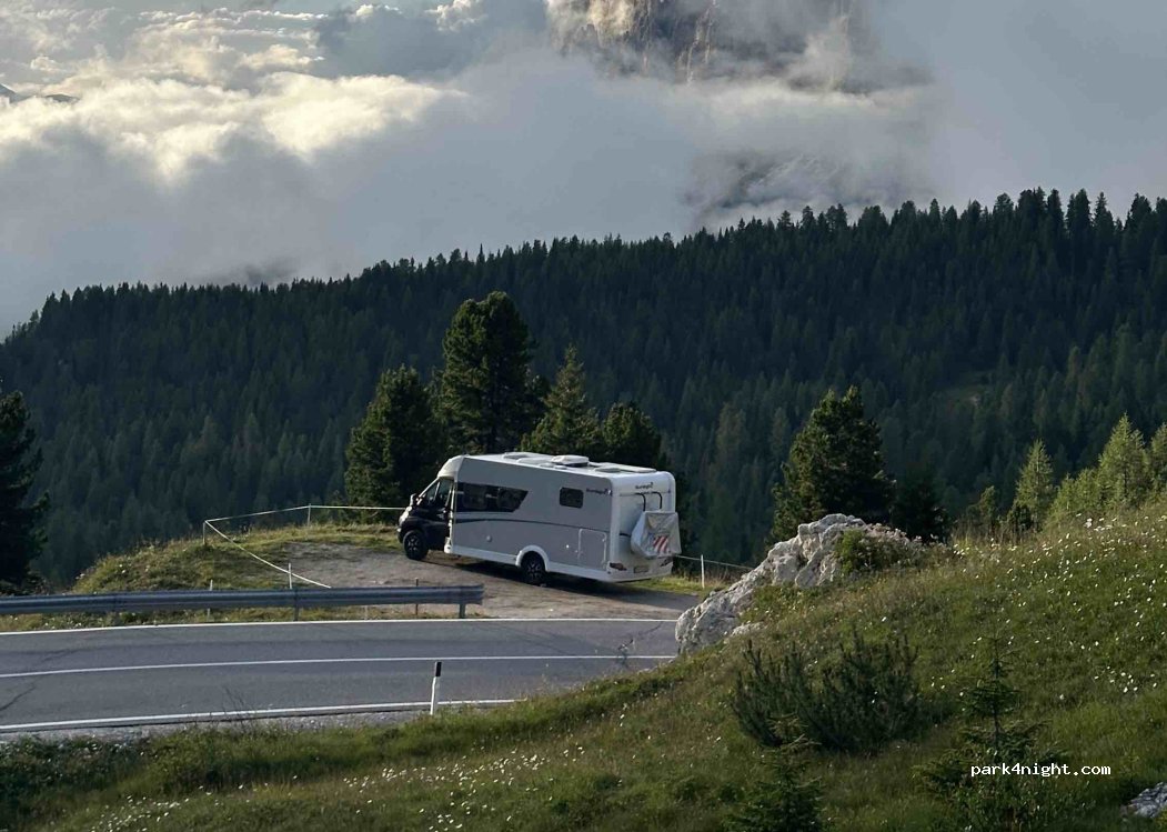 (32020) Pieve di Livinallongo - Strada Provinciale 24 del Passo Valparola — foto 5