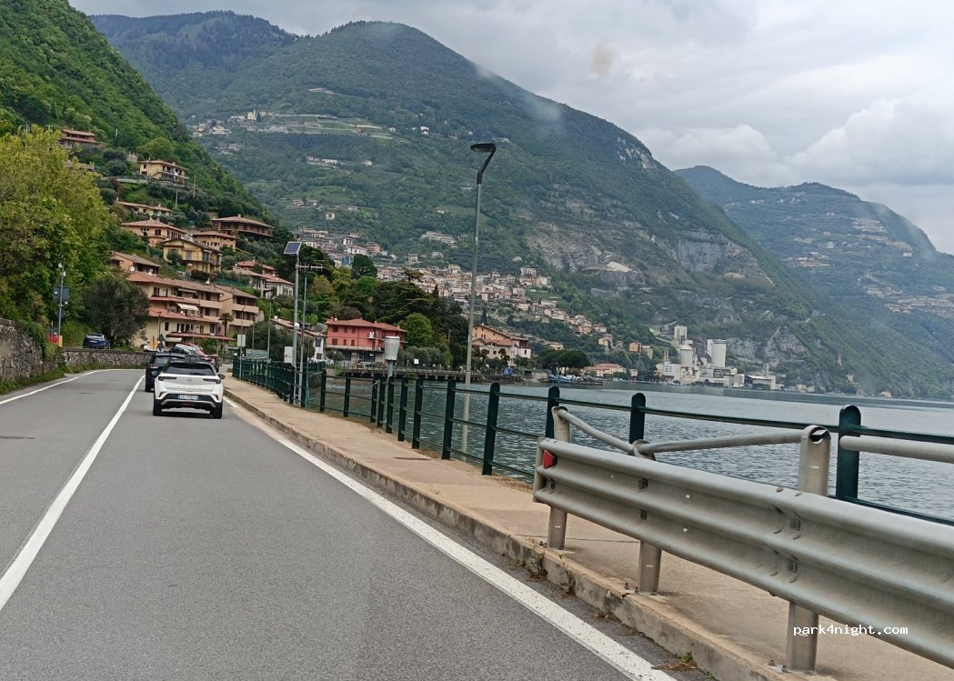 (24060) Riva di Solto - 3 Via Porto — foto 4