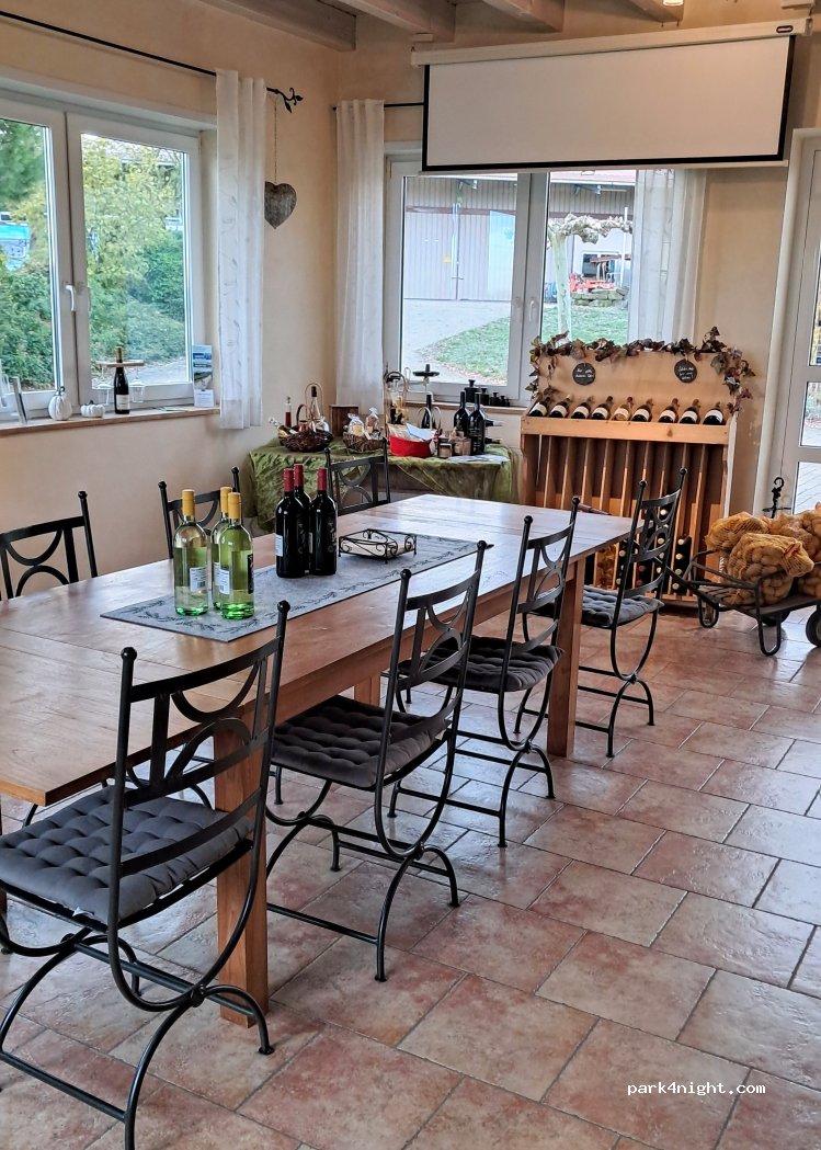Hofgut Holz-Liebrich | Wohnmobil- und Caravanstellplatz — foto 5