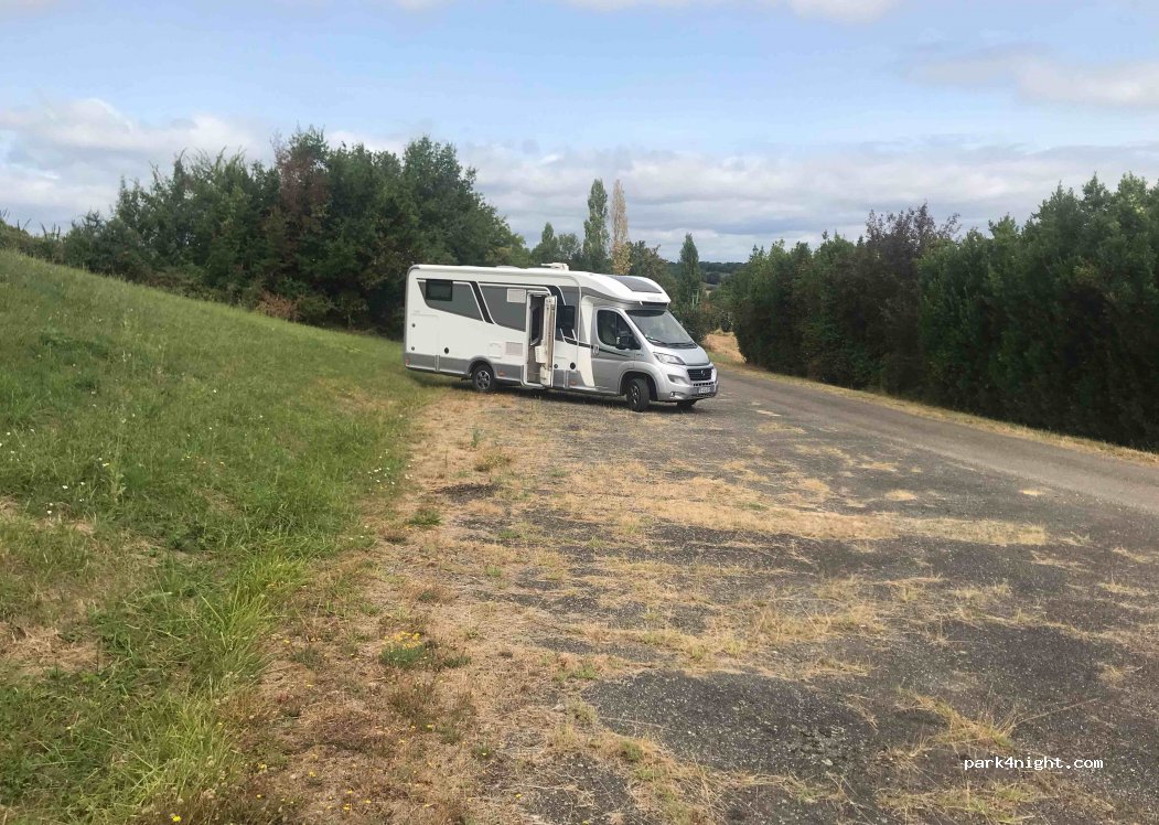 (32190) Vic-Fezensac - D130 — foto