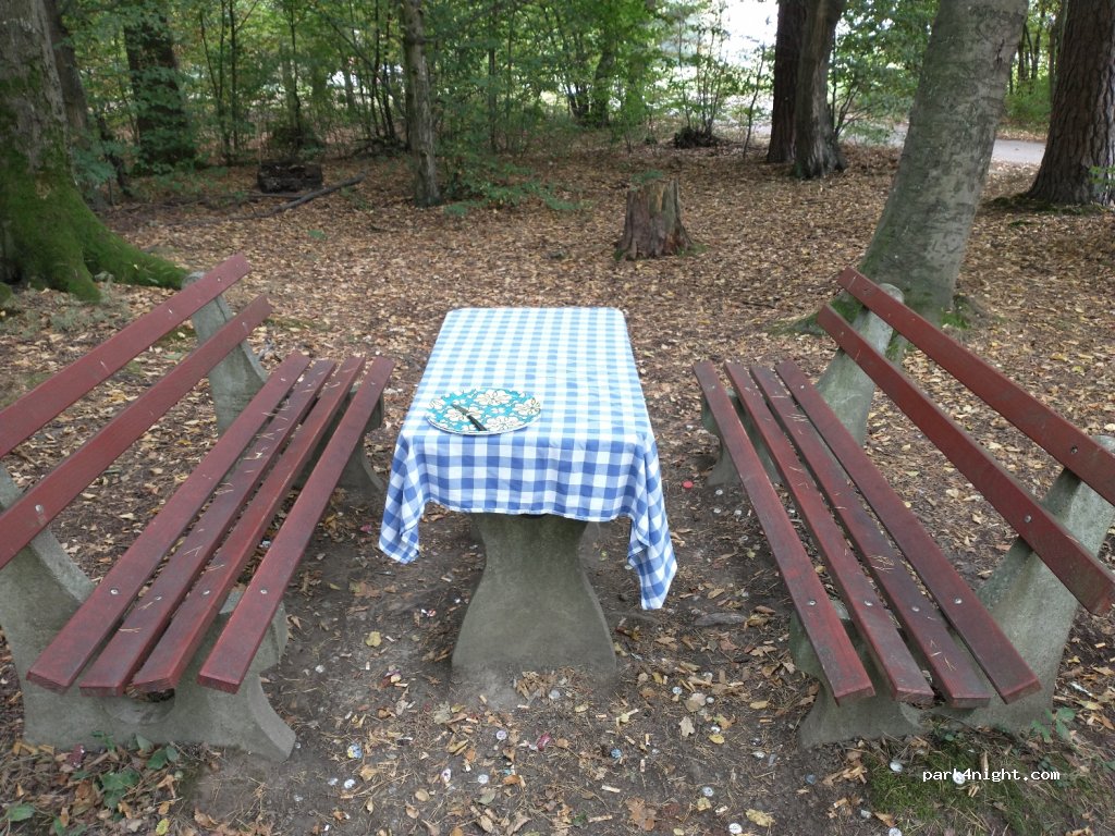 Spielberg Waldkulturpfad Parkplatz, Karlsbad — foto 2
