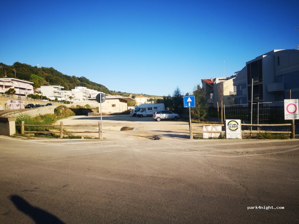 (66022) Fossacesia - 6 Via Lungomare — foto