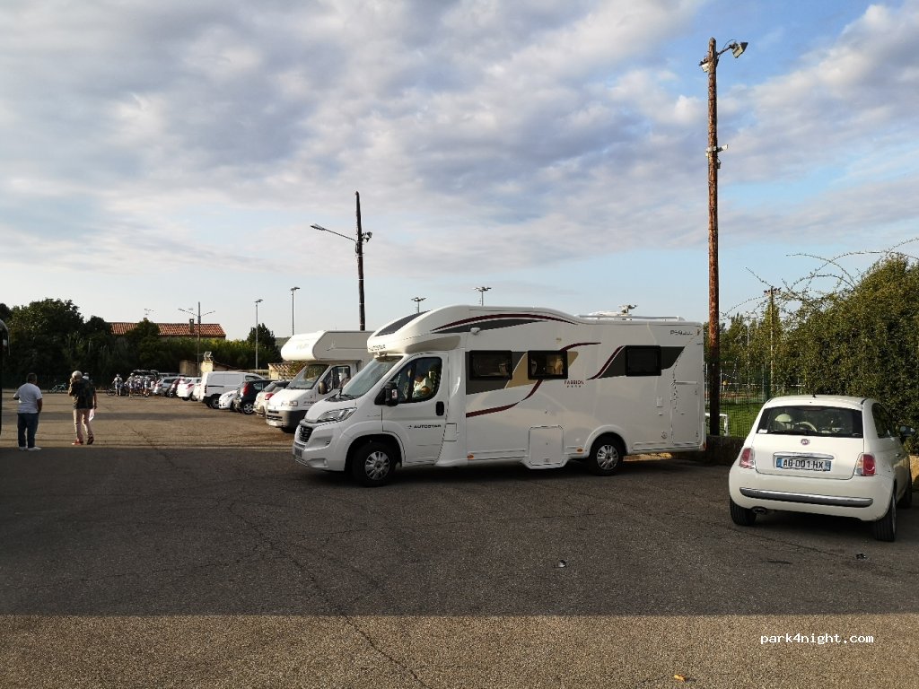 (04860) Pierrevert - 2 Route de Sainte-Tulle — foto