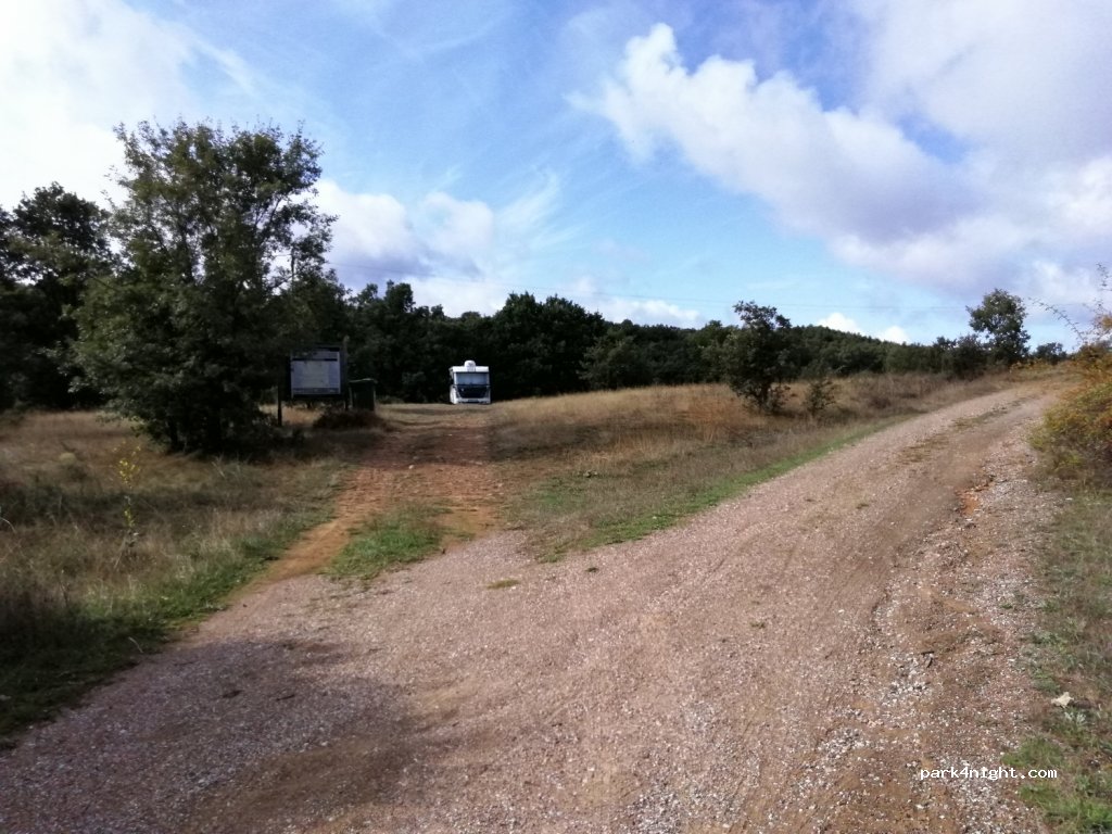 () Vegaquemada - Unnamed Road — foto