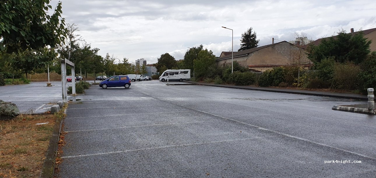 (58000) Nevers - 16 Rue de l'Île Saint-Charles — foto