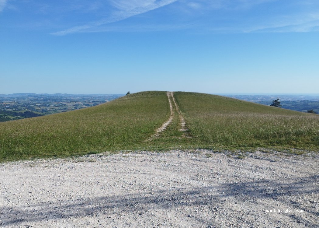 (60048) Serra San Quiric - Unnamed Road — foto 4