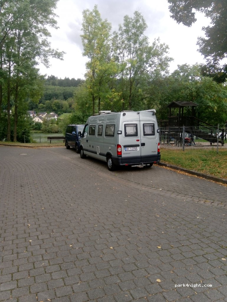 (56856) Zell (Mosel) - 1 Hauptstraße — foto