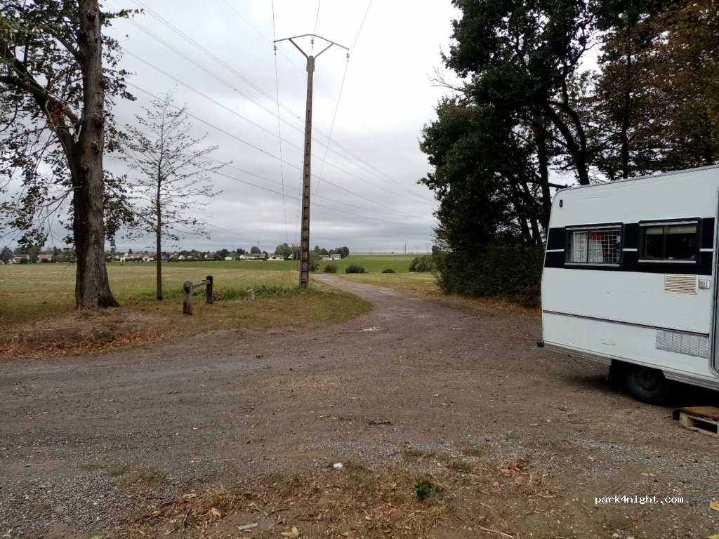 (77230) Montgé-en-Goële - D9 — foto 2