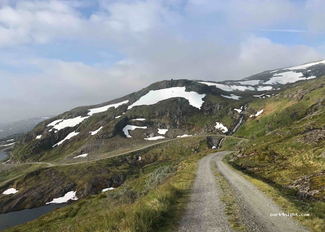 (5728)  - Unnamed Road — foto