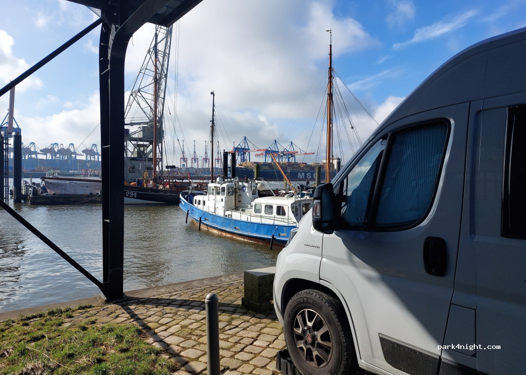 Parkplatz am Museumshafen — foto 5