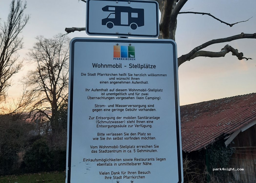 Wohnmobilstellplatz am Bahnhof in Pfarrkirchen — foto 3