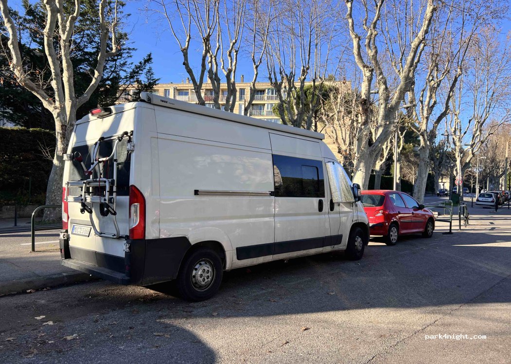 (13100) Aix-en-Provence - 23 Avenue Jean Moulin — foto 2