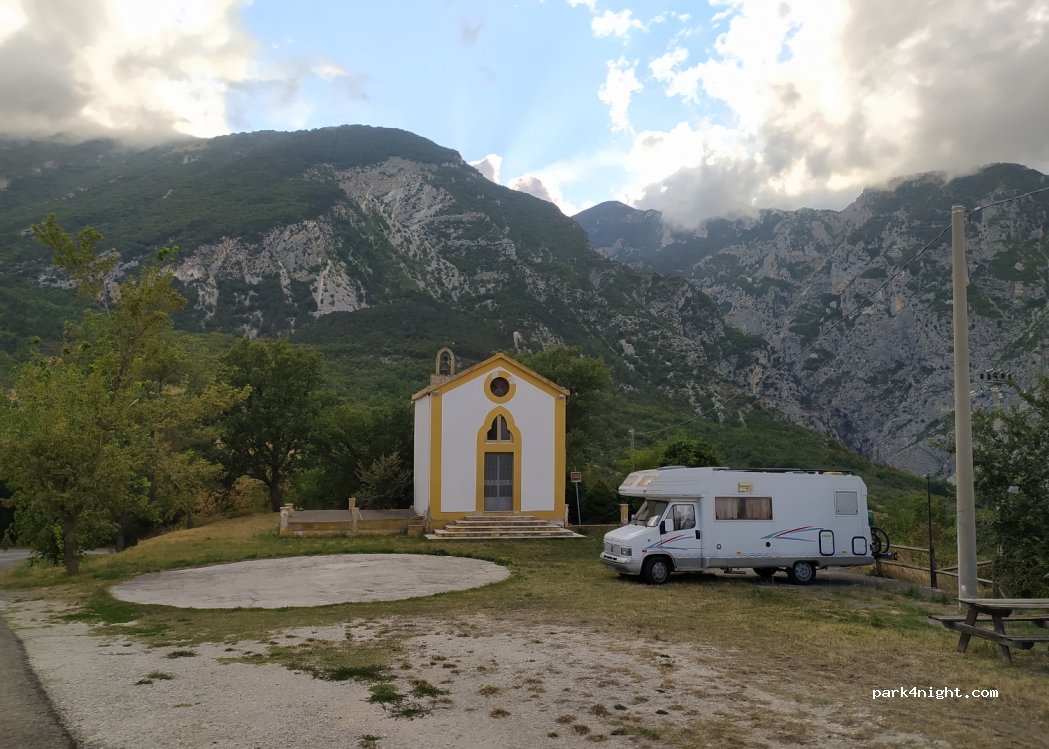 (66010) Civitella Messer Raimondo - Strada Provinciale 214 — foto 2