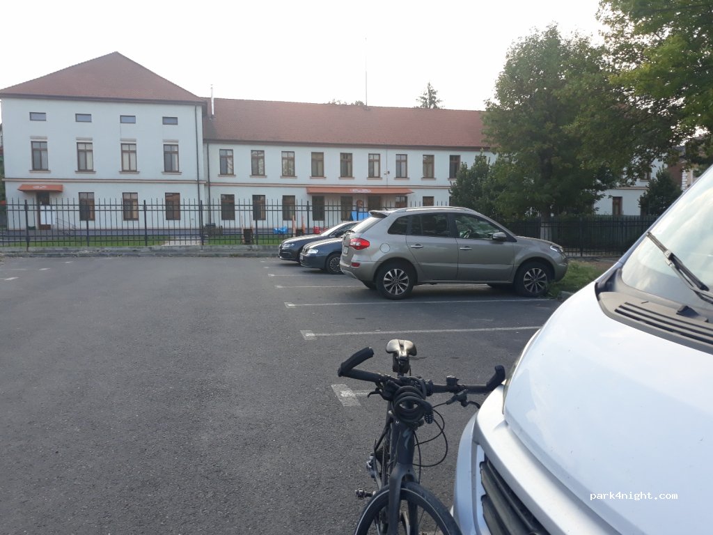 () Brașov - 20 Strada Carierei — foto 2
