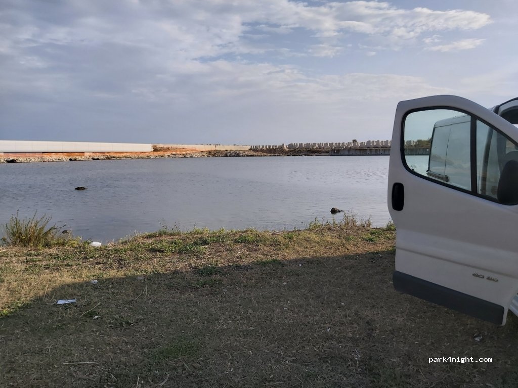 (70056) Molfetta - 1 Strada Vicinale San Giacomo — foto