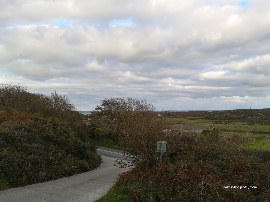 (LL65 1YL) Holyhead - 1-2 South Stack Road — foto 2