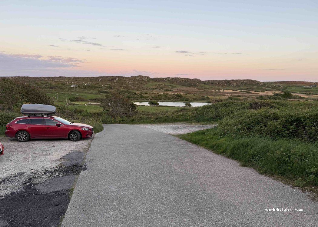(LL65 1YL) Holyhead - 1-2 South Stack Road — foto 3