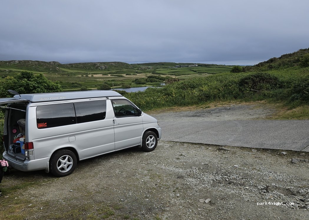 (LL65 1YL) Holyhead - 1-2 South Stack Road — foto 5