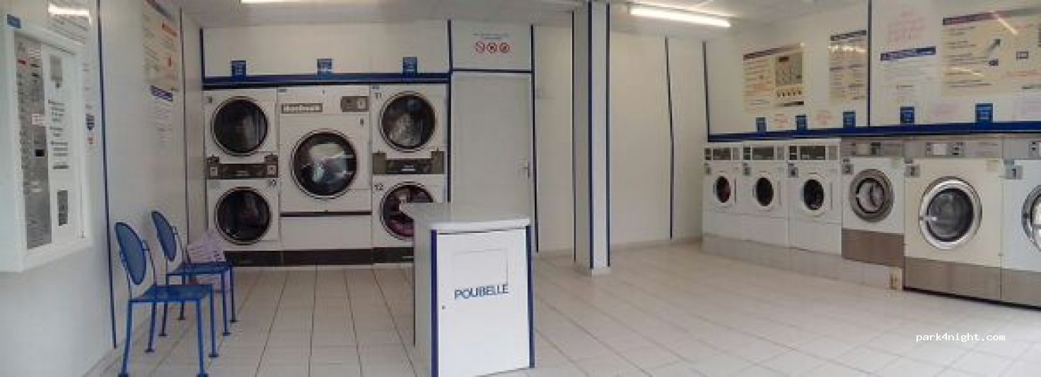 (29830) Lampaul-Ploudalmézeau - Route de Lannilis — foto 4